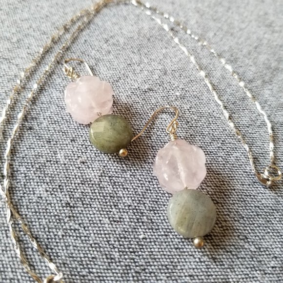 Labradorite and rose quartz sterling silver gemstone earrings and necklace - Picture 4 of 5